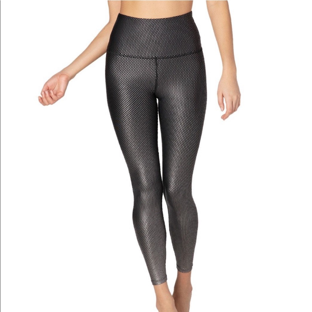 Beyond Yoga Drip Dot legging